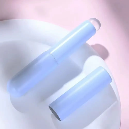 Wholesale Silicone Lip Brush With Cover Cap Concealer Brush Like
