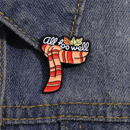 Creative Taylor Swift brooch, red scarf, All Too Well