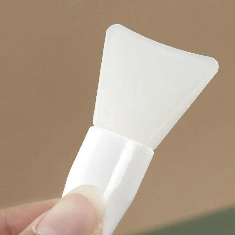 1Pcs Silicone Facial Mask Brush Soft Head with Scraper Integrated